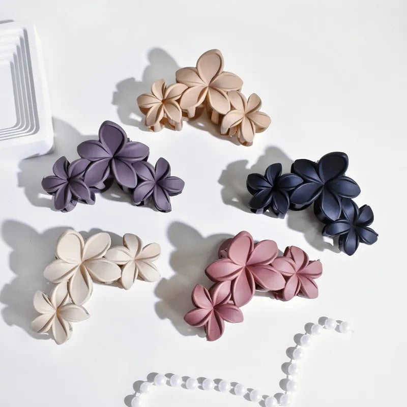 Women-s-Simple-Style-Classic-Style-Flower-Acetic-Acid-Sheets-Hollow-Out-Hair-Claws.jpeg