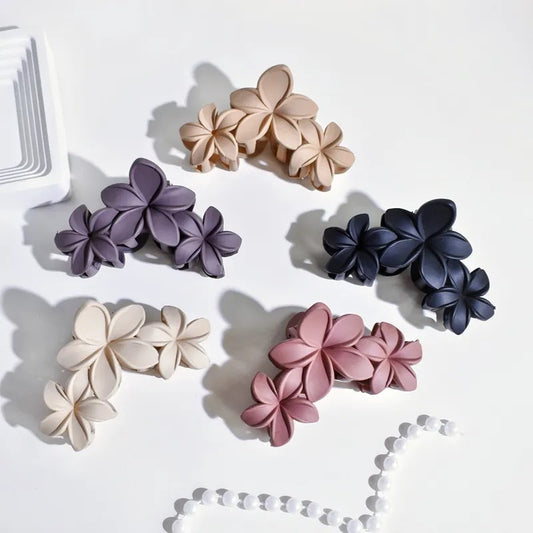 Women-s-Simple-Style-Classic-Style-Flower-Acetic-Acid-Sheets-Hollow-Out-Hair-Claws.jpeg