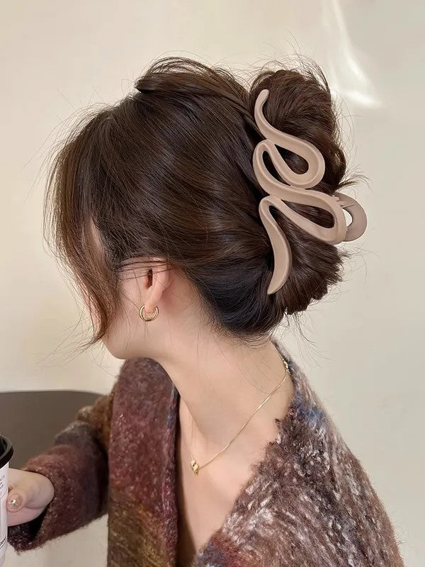 Women-s-Simple-Style-Solid-Color-Plastic-Plating-Hair-Claws Beige.jpeg